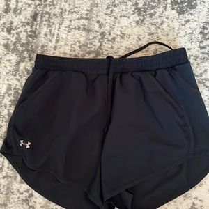 Under Armour size M black shorts